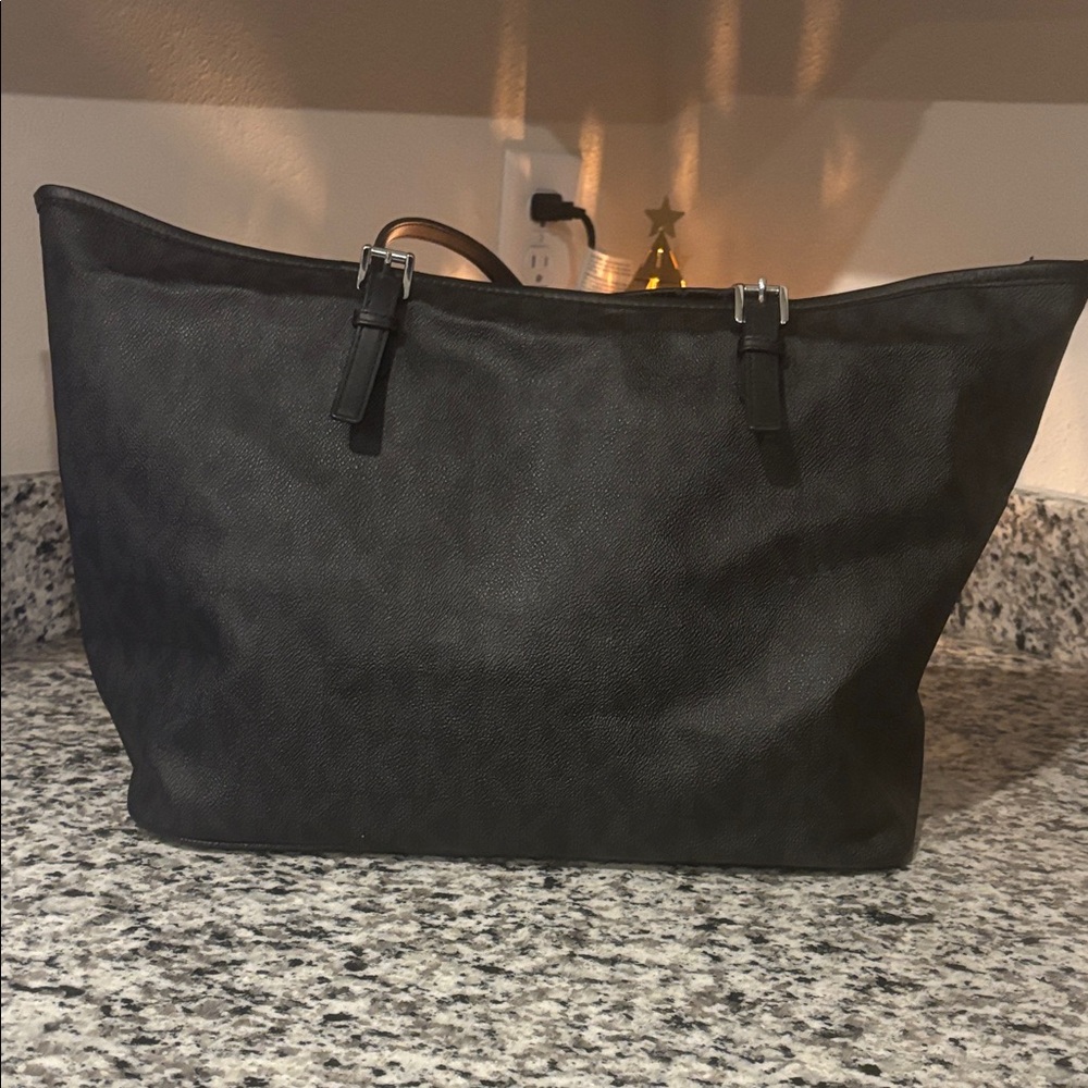 Michael Kors Black Tote Shoulder Bag Large MK Monogram Interior Pocket Work Bag - Picture 3 of 9